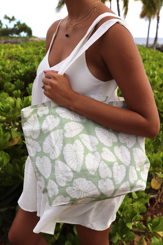 Kalena Co Canvas Zipper Tote